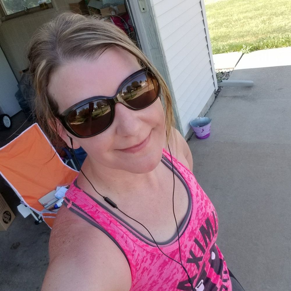 Meet your Posher, Nikole